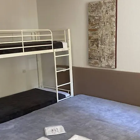 Апартаменты Confortable Avec Parking - 8/10 Pers. - Fr-1-878-26 *